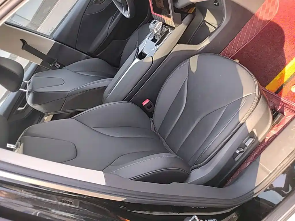 Hongqi Hongqi E-QM5 — миниатюра 25