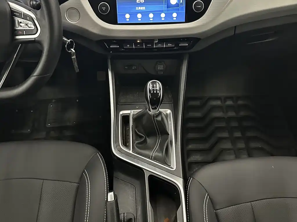 Geely Vision X3 — миниатюра 7