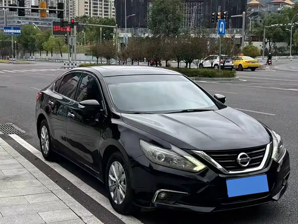 Nissan Teana — миниатюра 3