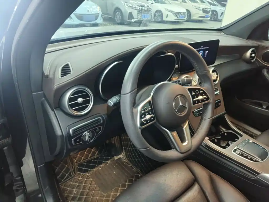 Mercedes-Benz GLC — миниатюра 10
