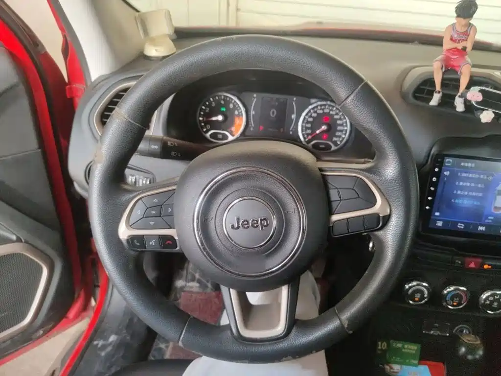 Jeep Renegade — миниатюра 4