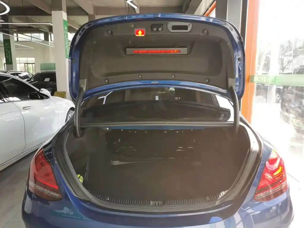 Mercedes-Benz C-Class — миниатюра 19