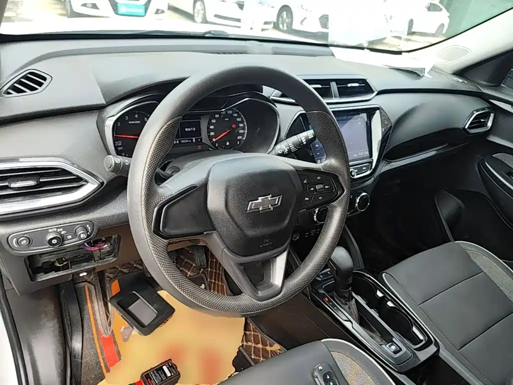 Chevrolet Tracker — миниатюра 10