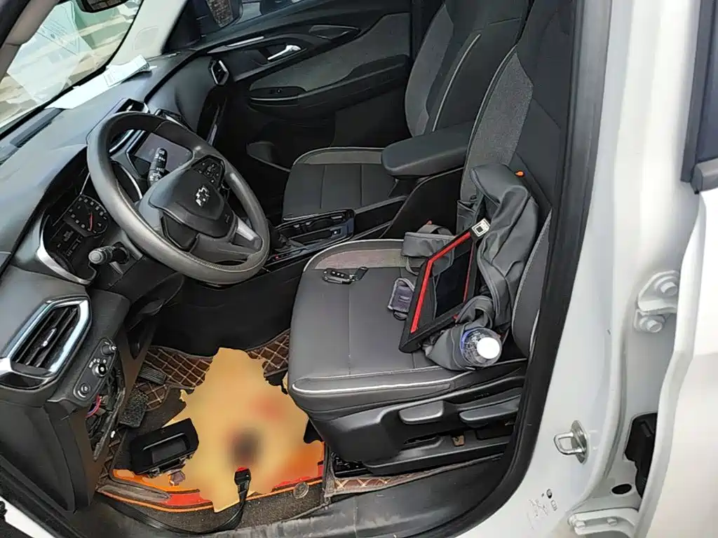 Chevrolet Tracker — миниатюра 15