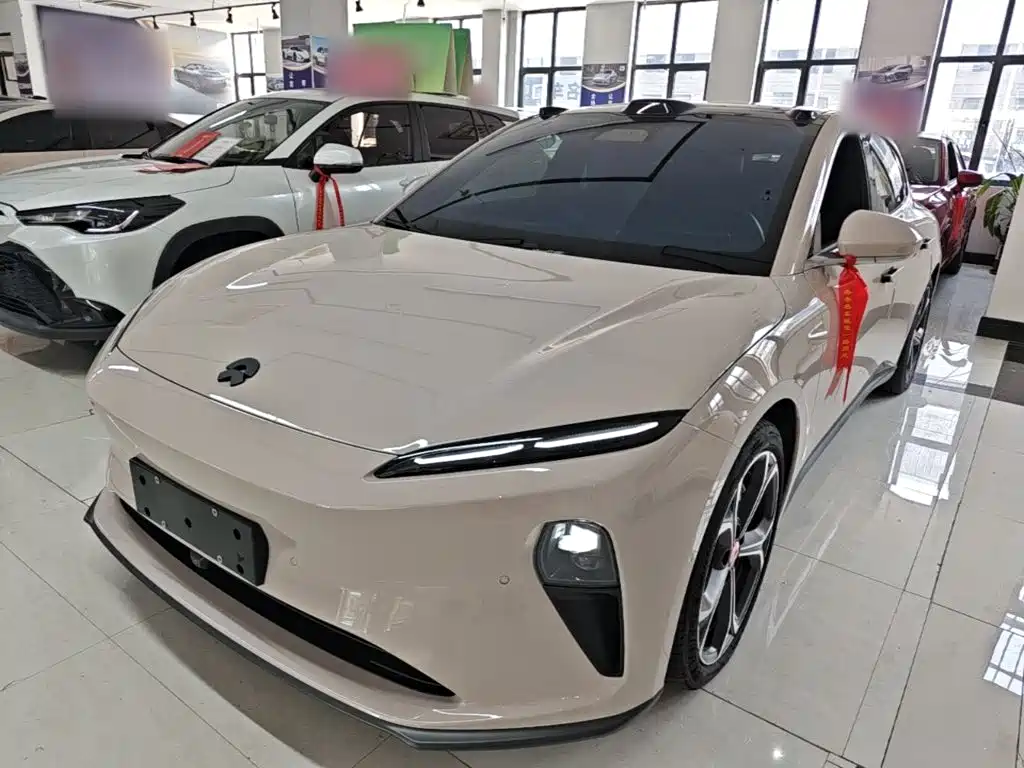 NIO ET5T — миниатюра 2
