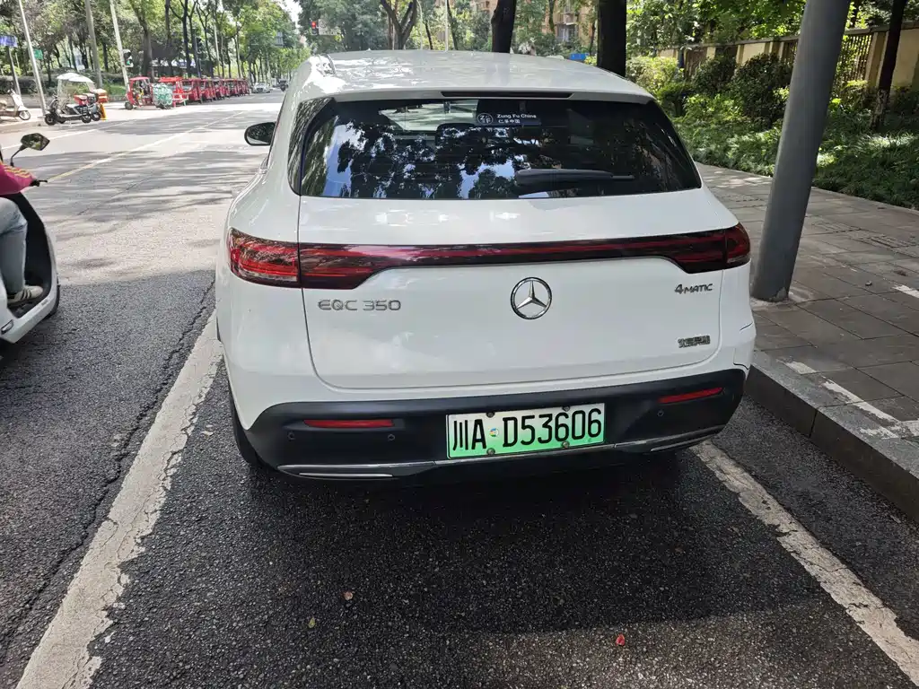 Mercedes-Benz EQC — миниатюра 6