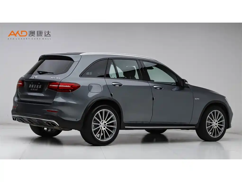 MERCEDES-BENZ GLC AMG