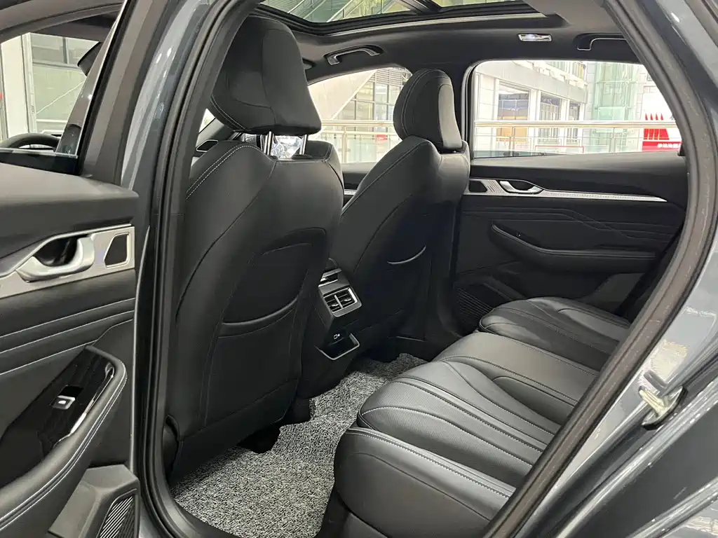 GEELY AUTOMOBILE XINGRUI