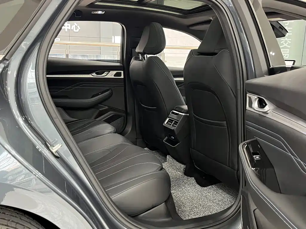 GEELY AUTOMOBILE XINGRUI