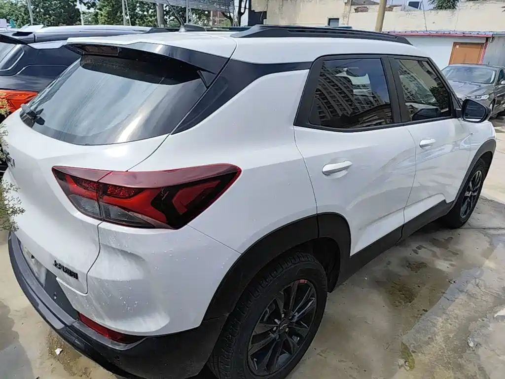 Chevrolet Tracker — миниатюра 7