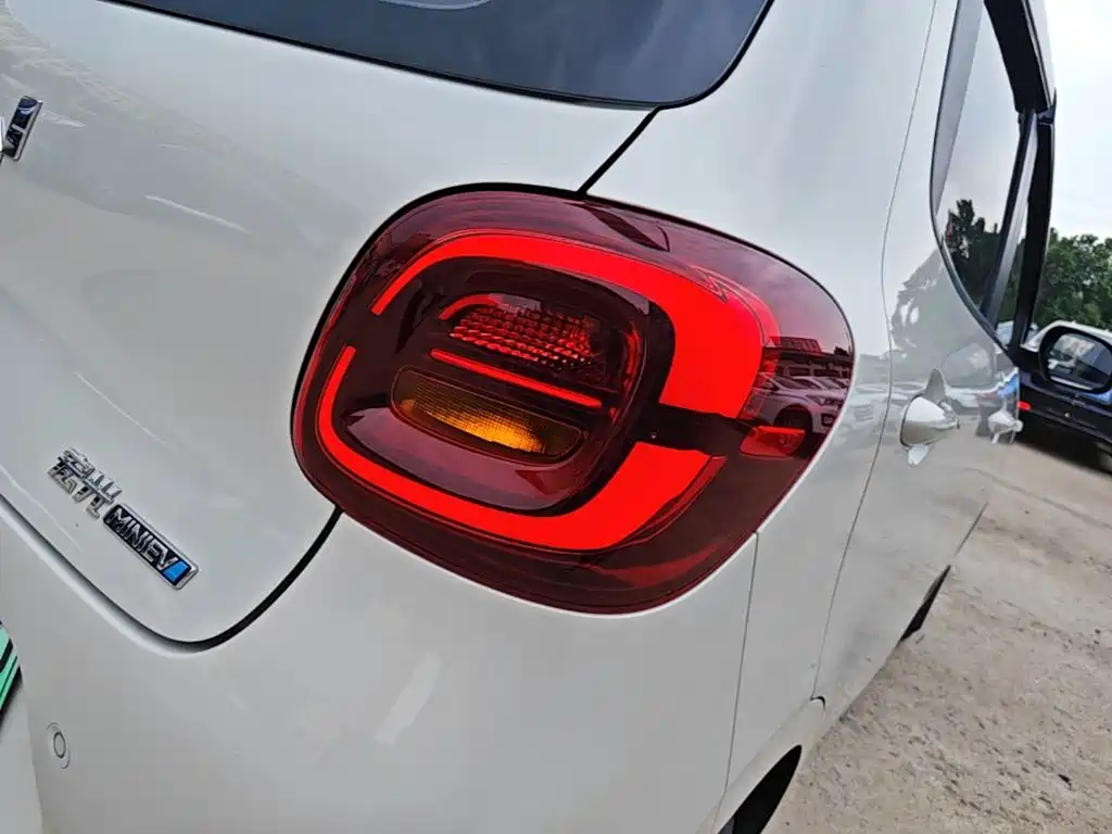 Wuling Mini EV MINIEV 2025