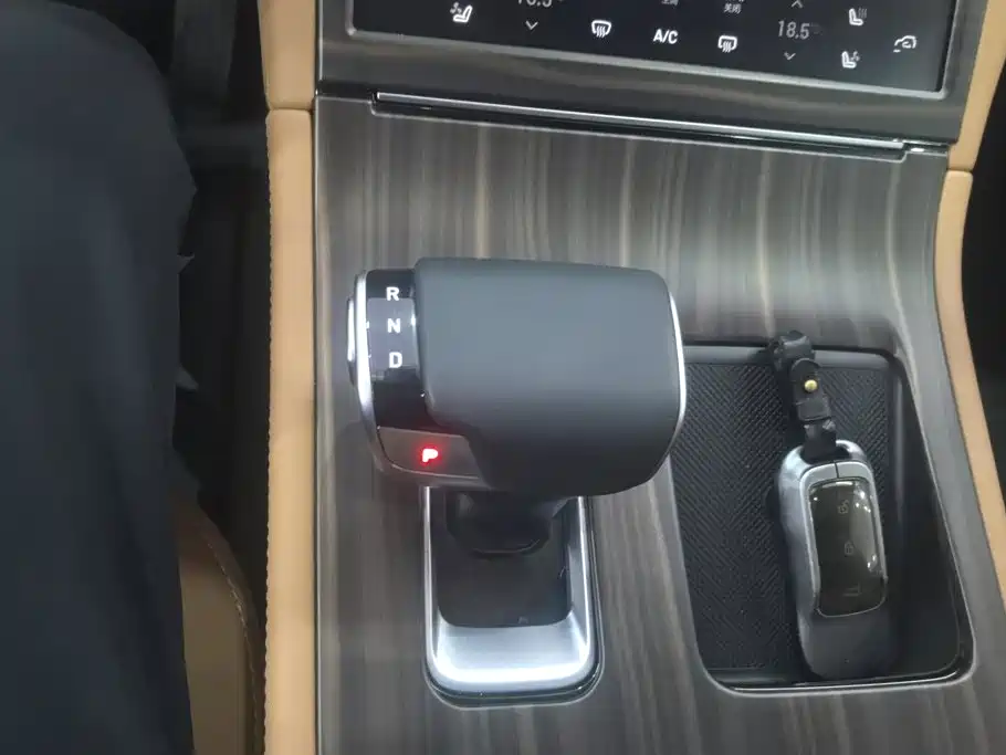 Li Auto Li ONE — миниатюра 16