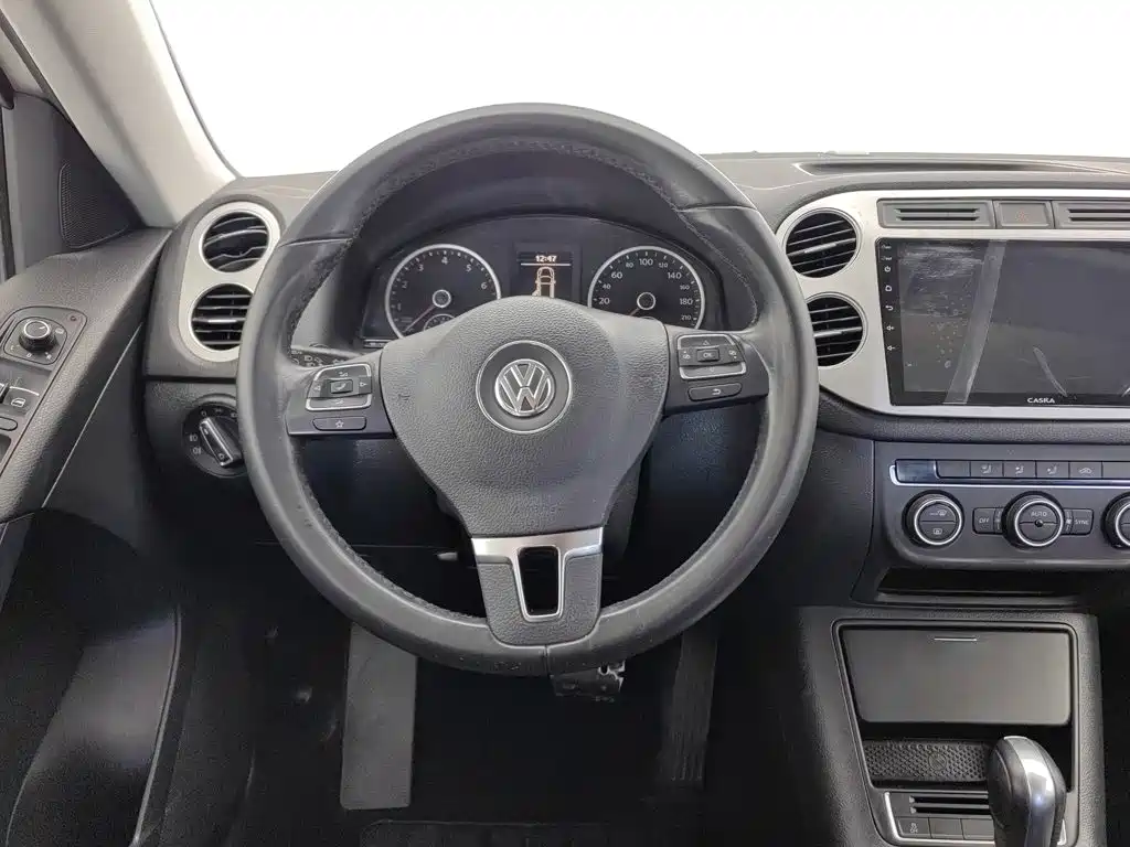 Volkswagen Tiguan — миниатюра 11