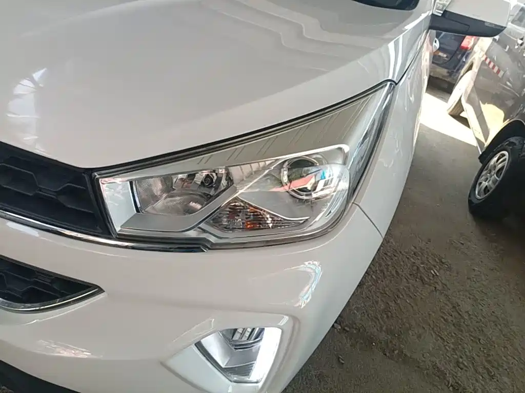 Wuling Hongguang S3 — миниатюра 24