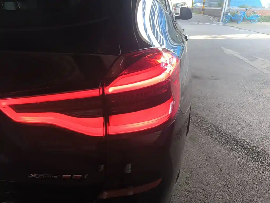 BMW X3 — миниатюра 8