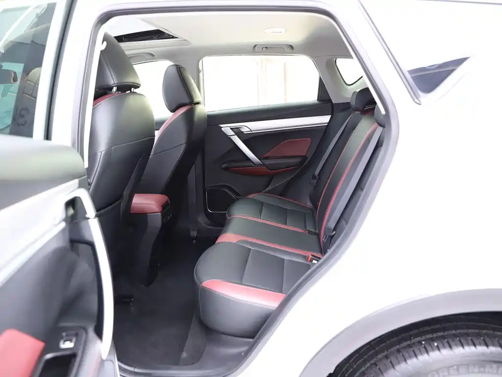 Geely Binyue — миниатюра 16