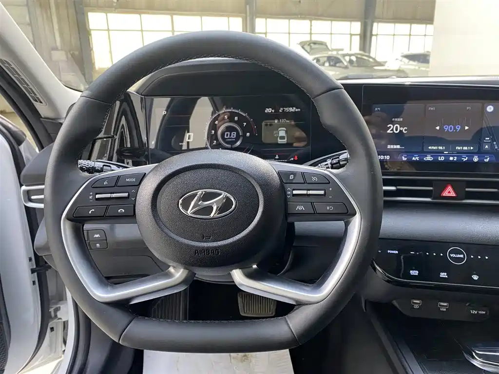 Hyundai Elantra id 4514215 из Китая 9