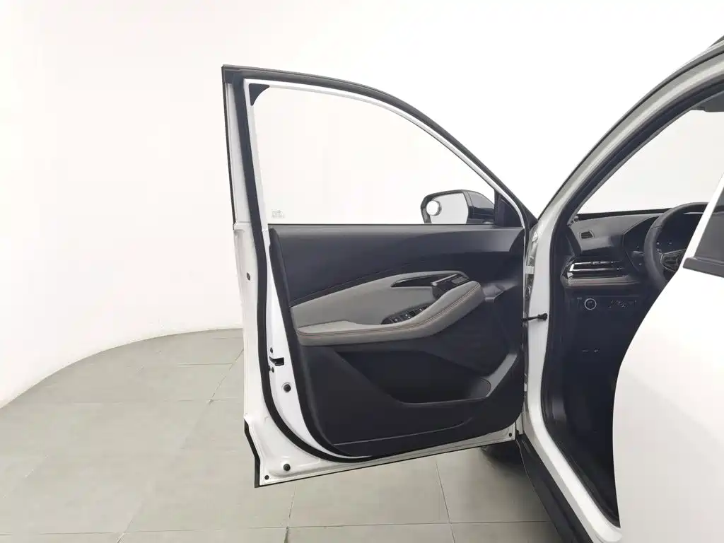 Baojun RS-3 — миниатюра 8