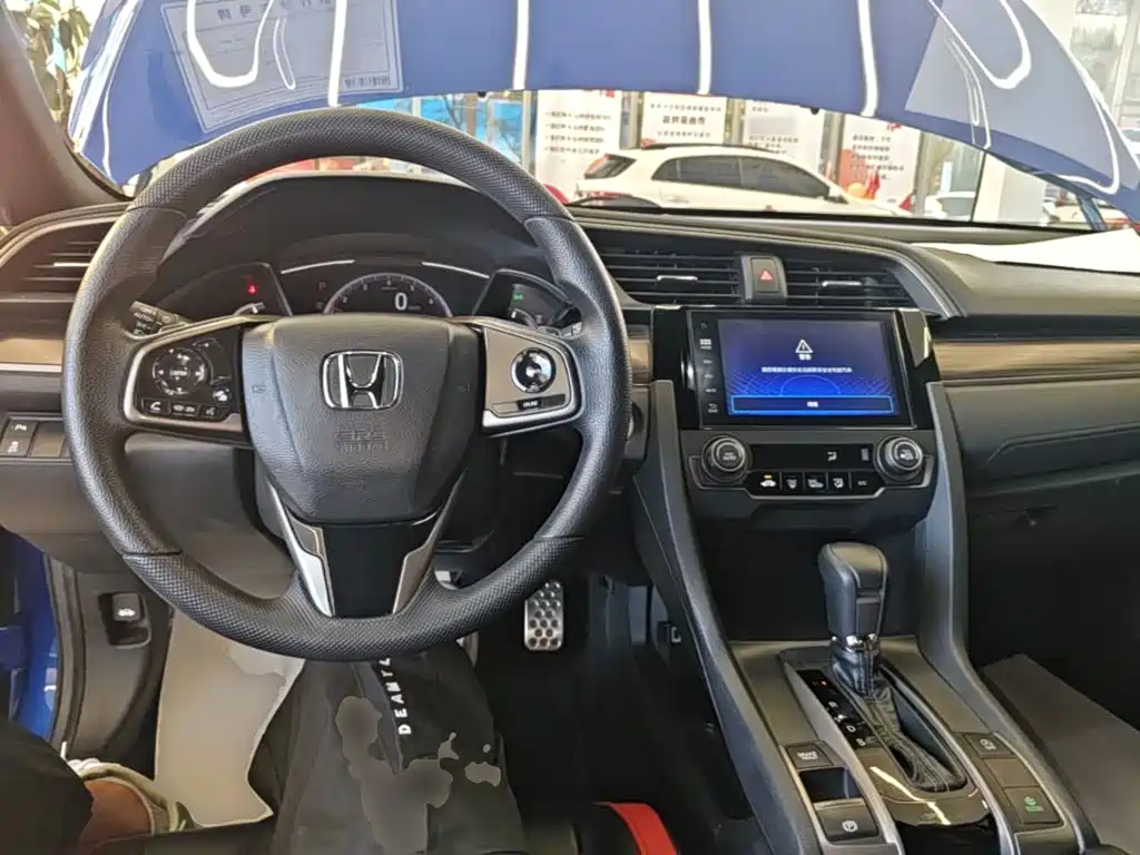 Honda Civic — миниатюра 10