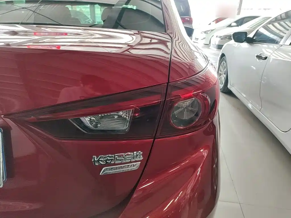 Mazda 3 Axela — миниатюра 8
