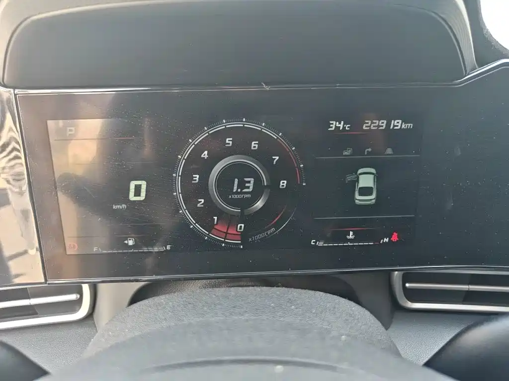 Hyundai Elantra — миниатюра 12