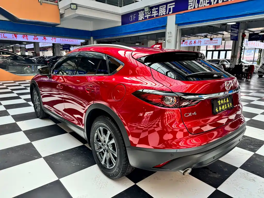MAZDA CX 4