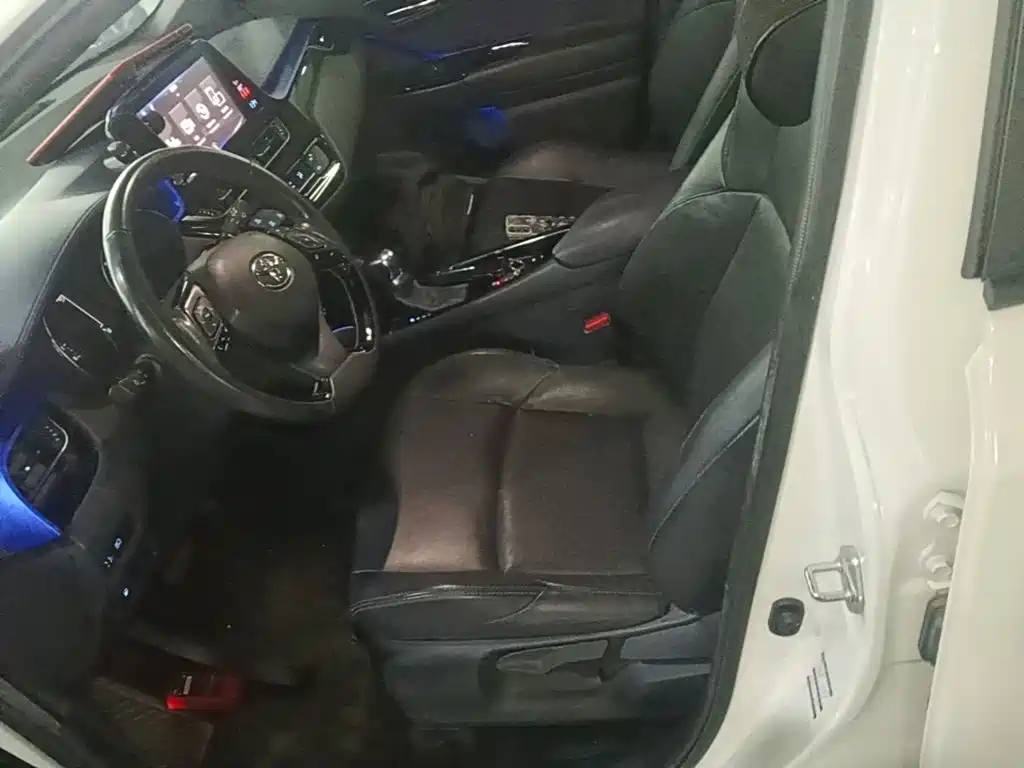 Toyota IZOA — миниатюра 15