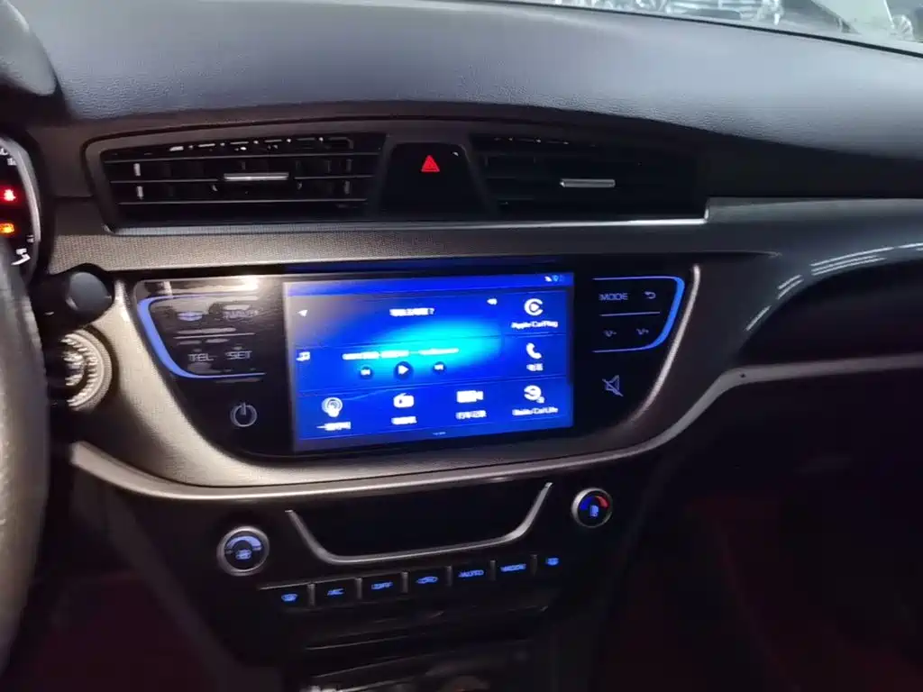 Geely Emgrand — миниатюра 13