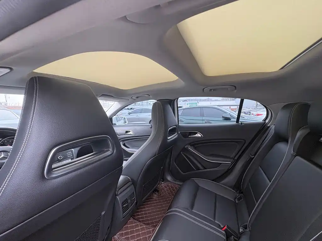 Mercedes-Benz GLA — миниатюра 13
