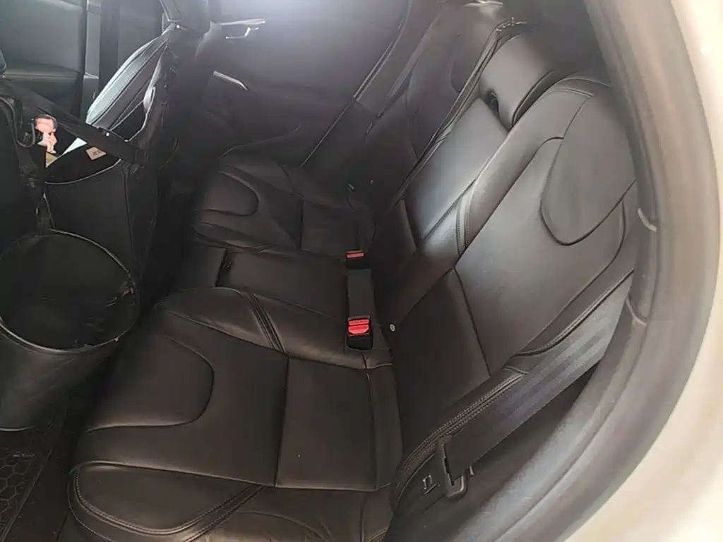 Volvo V40 — миниатюра 17