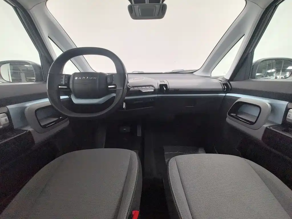 Baojun E300 — миниатюра 5