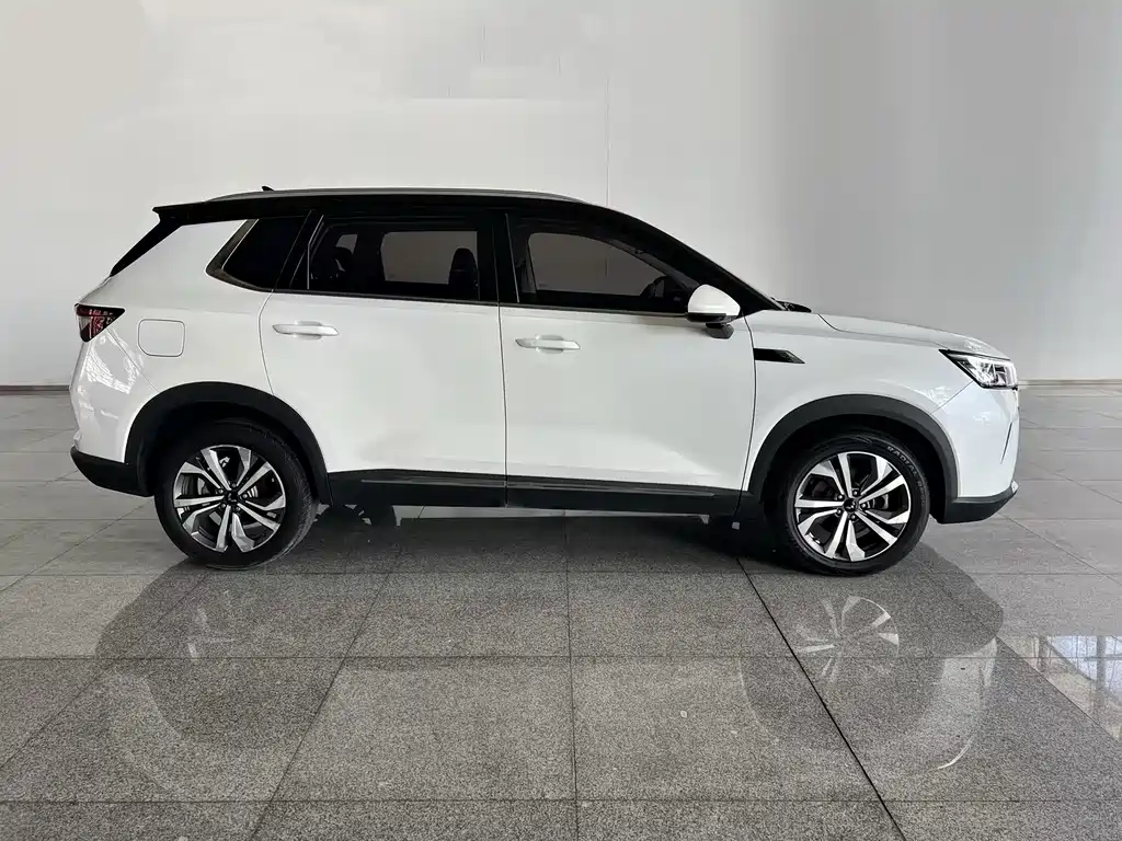 Wuling Xingchen — миниатюра 3