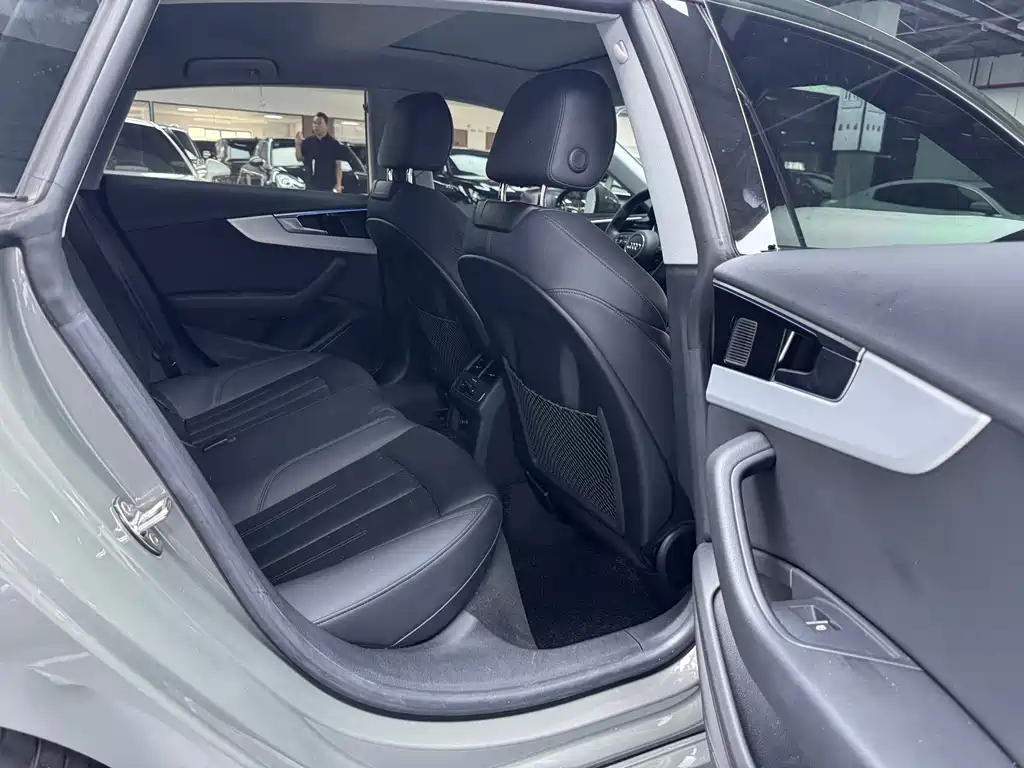 Audi A5 (Import) — миниатюра 16