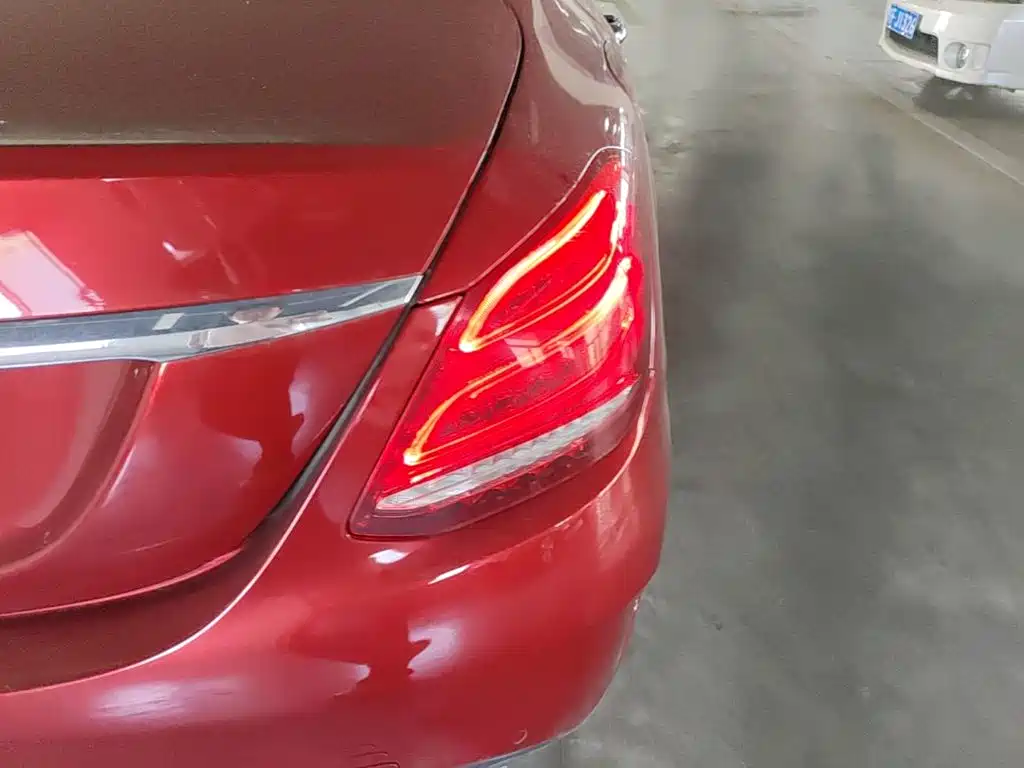 Mercedes-Benz C-Class — миниатюра 8