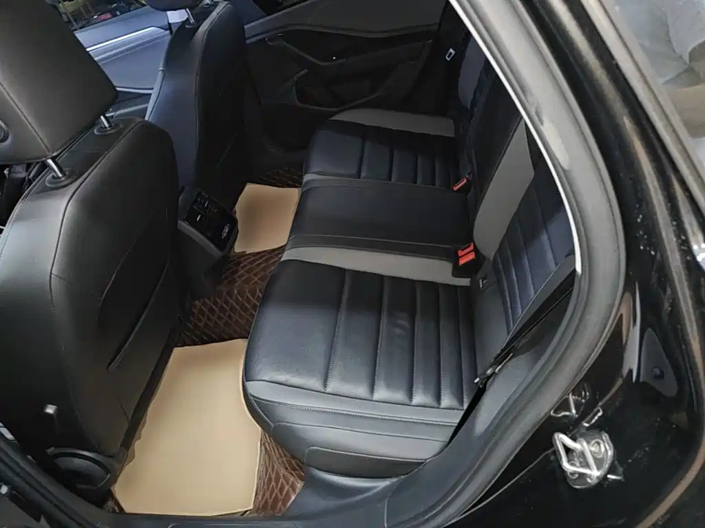 Volkswagen Sagitar — миниатюра 17