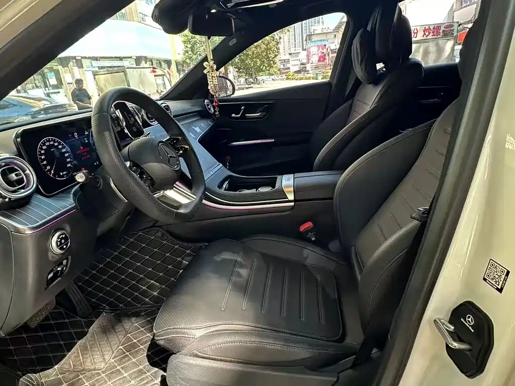 Mercedes-Benz C-Class — миниатюра 5