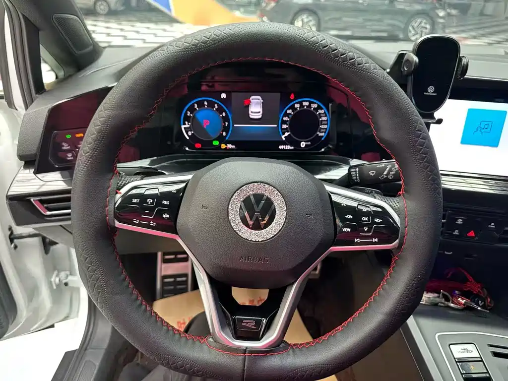Volkswagen Golf — миниатюра 11