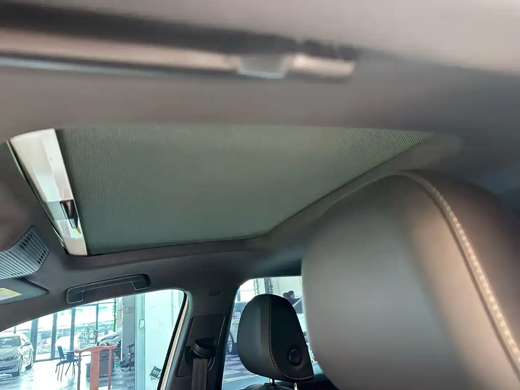 Volkswagen Golf — миниатюра 12
