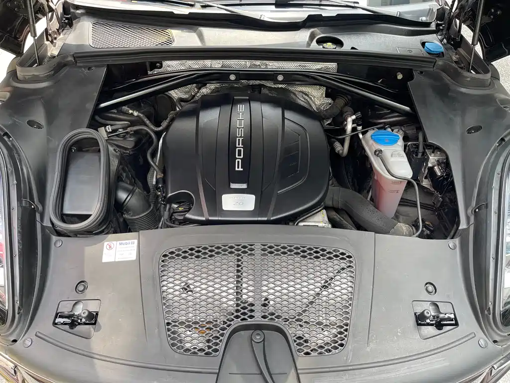 Porsche Macan — миниатюра 14