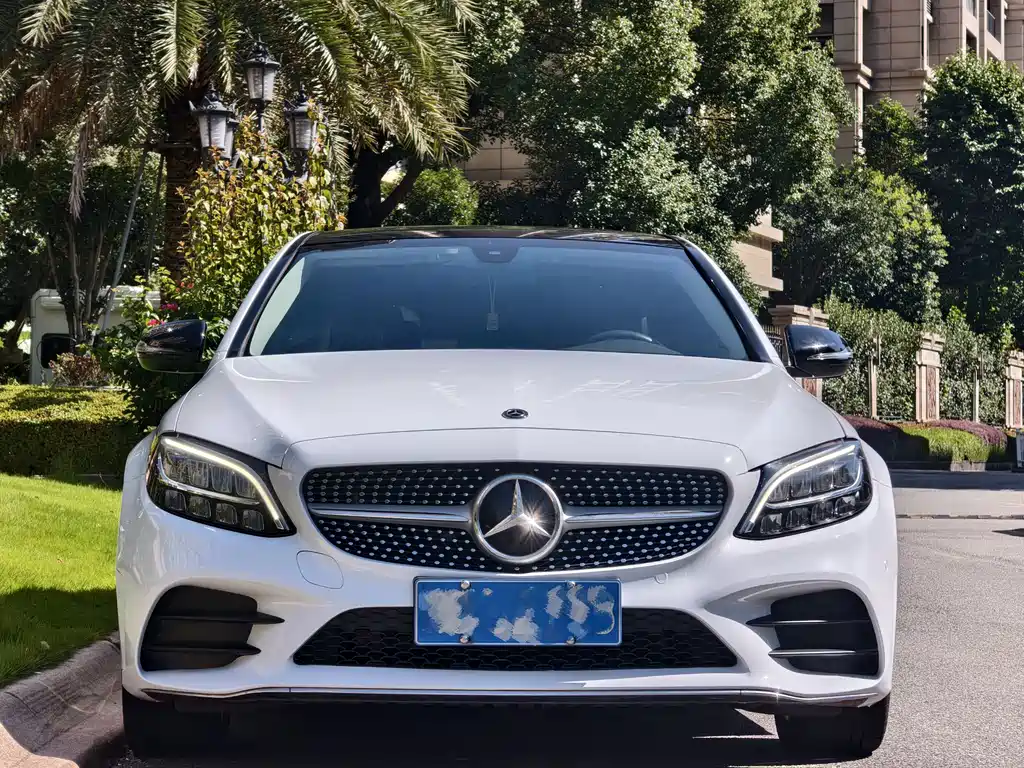 Mercedes-Benz C-Class — миниатюра 3