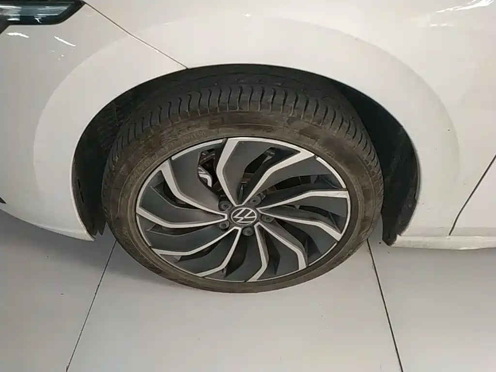 Volkswagen Golf — миниатюра 23
