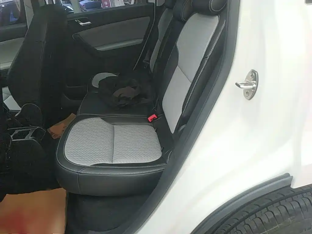 Skoda Yeti — миниатюра 17