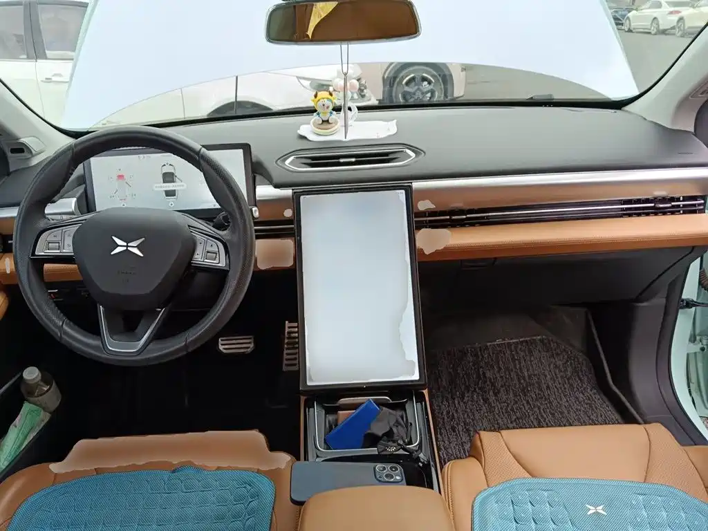 XPeng P5 — миниатюра 10