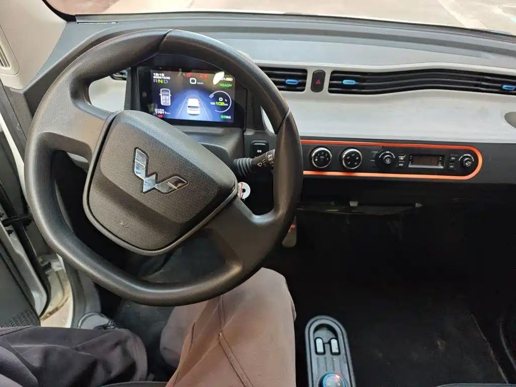 Wuling MINIEV — миниатюра 9