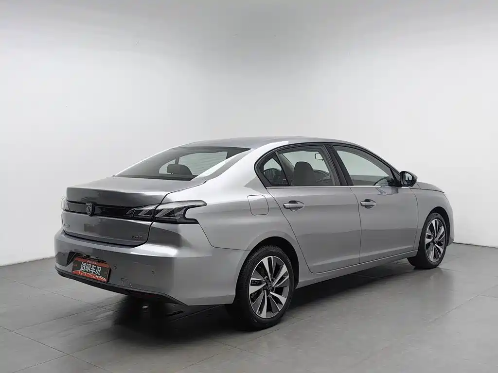 Peugeot 408 — миниатюра 2