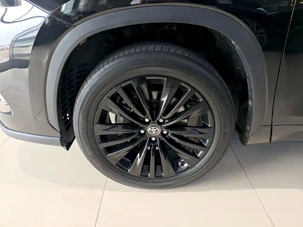 Toyota Highlander — миниатюра 23