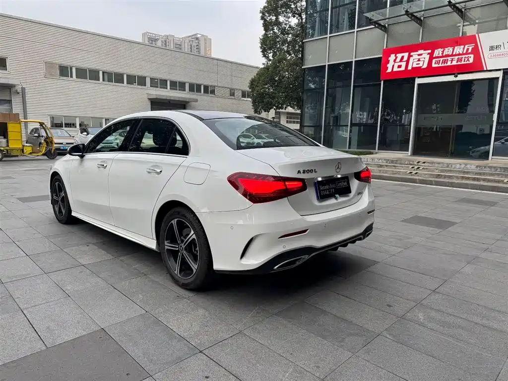 MERCEDES-BENZ A CLASS