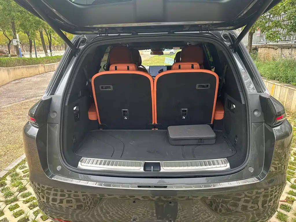 Li Auto Li L8 — миниатюра 16