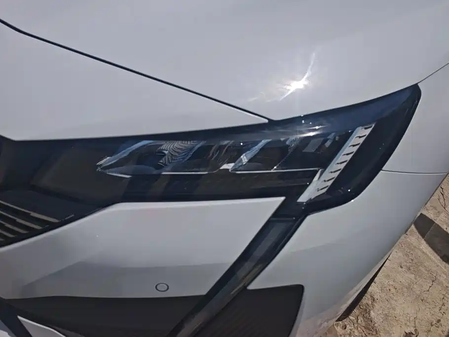 Peugeot 408 — миниатюра 5