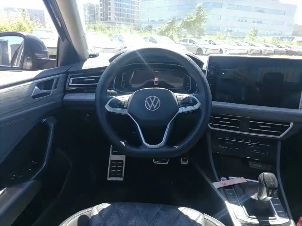 Volkswagen Sagitar — миниатюра 15